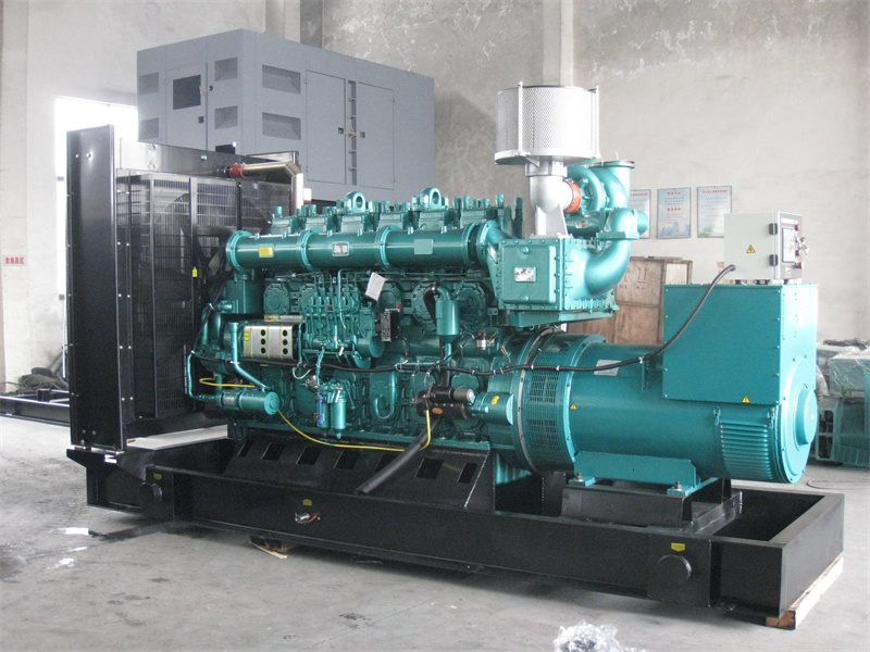 宜君200KW 柴油发电机的油耗是多少?