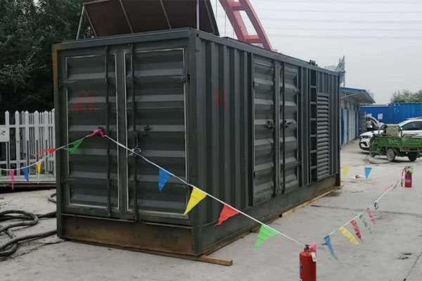 宜君发电机租赁空气滤清器多久更换一次?